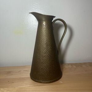 1920s Antique Hammered Solid Brass Pitcher Jug Joseph Sankey Sons England JS&S